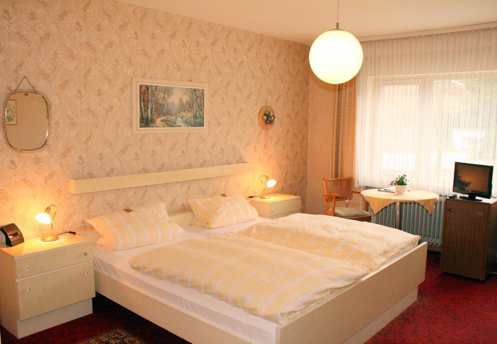 Hotel Haus Hellhohl Garni Брілон Номер фото